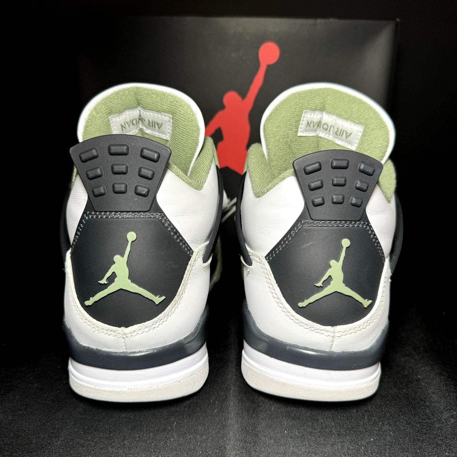 Air Jordan 4 Retro Seafoam Women's Shoes - Size 10.5