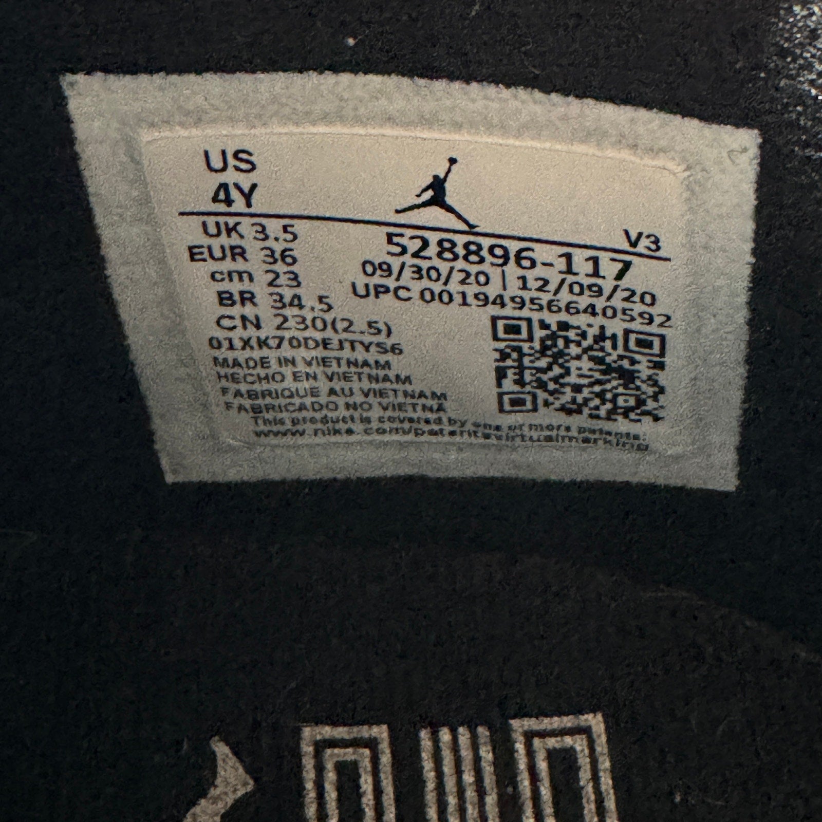 Air Jordan 11 Retro Low GS Legend Blue Kids Shoes - Size 4