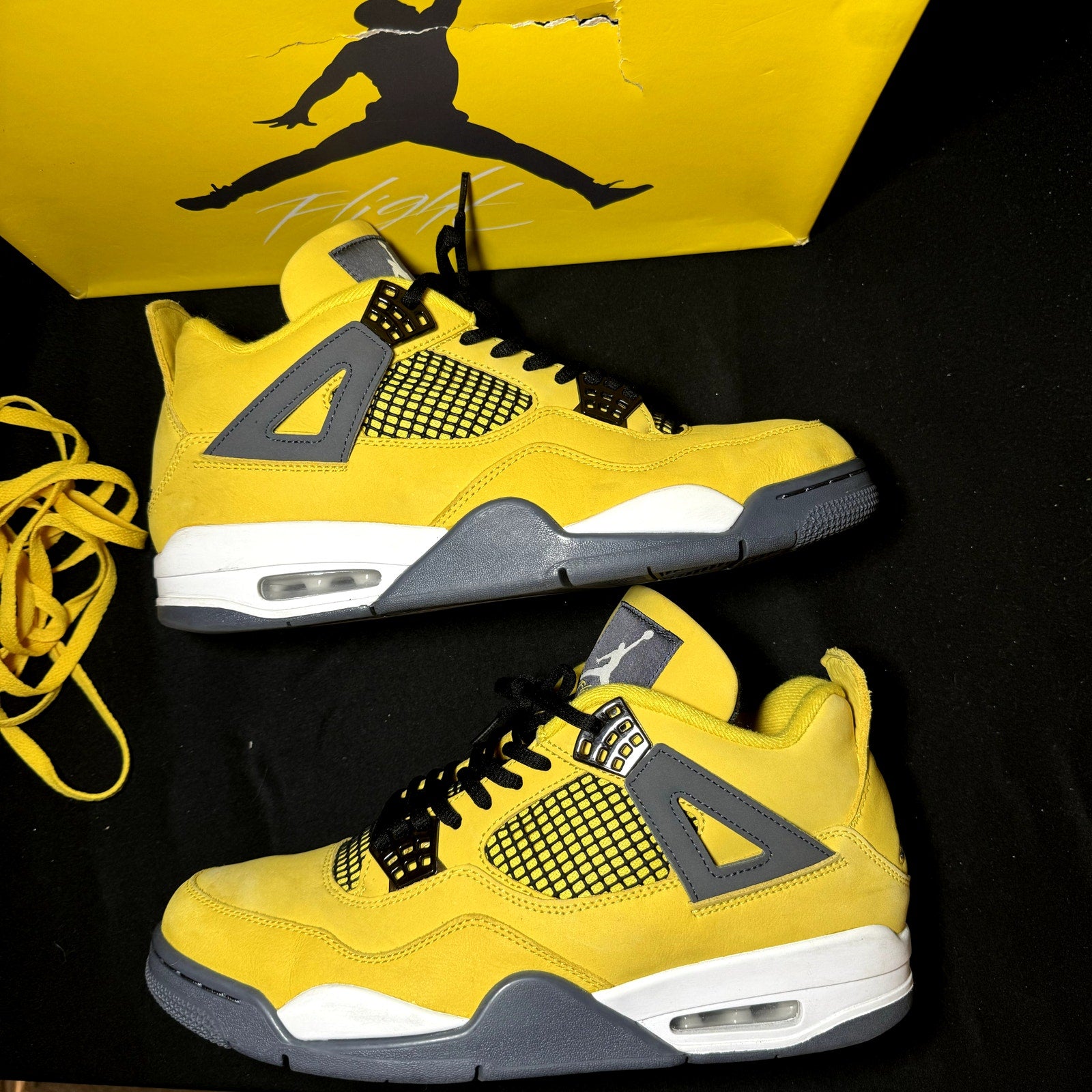 Air Jordan 4 Retro Lightning 2021 Men's Shoes - Size 11