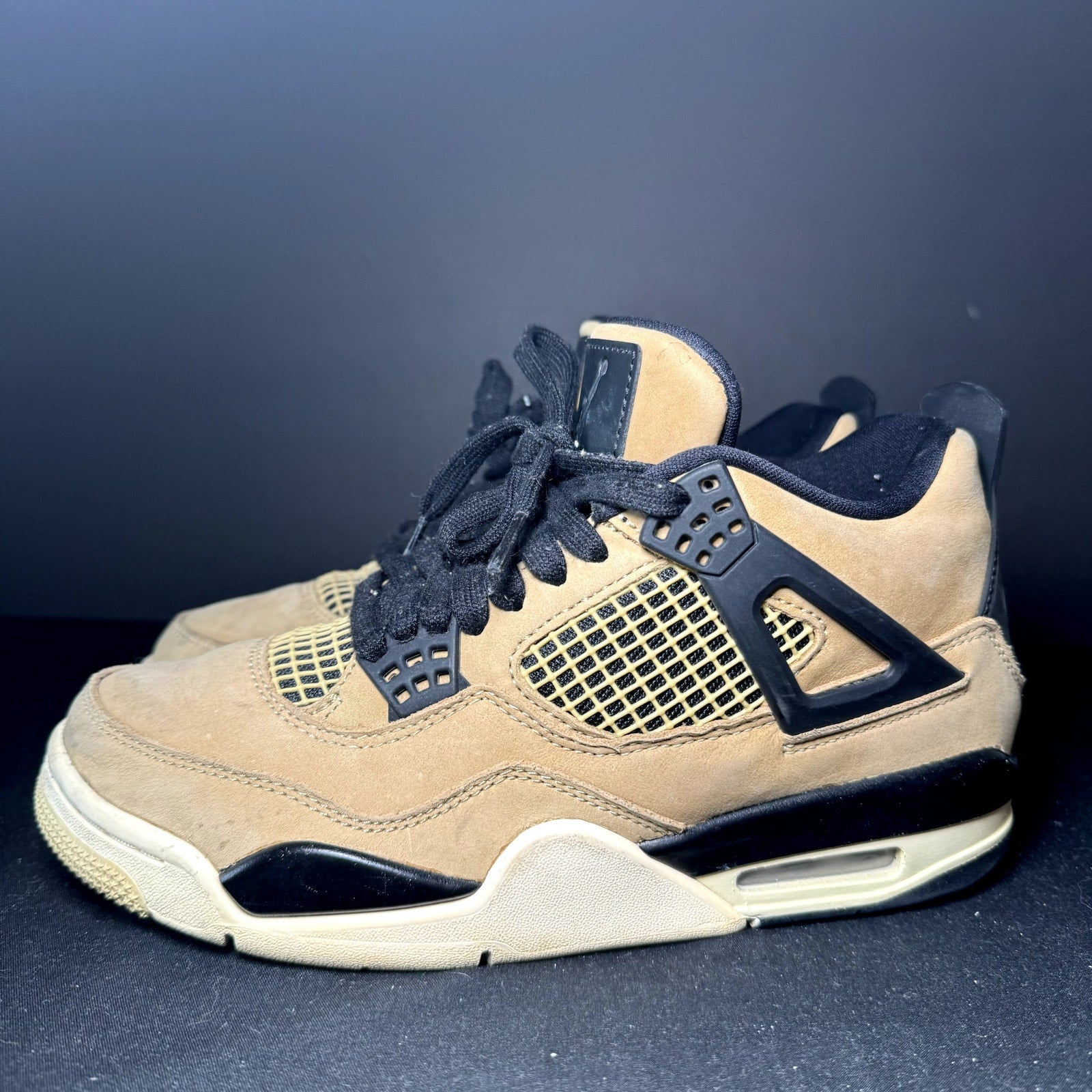 Air Jordan 4 Retro Mushroom Women's Shoes - Size 7