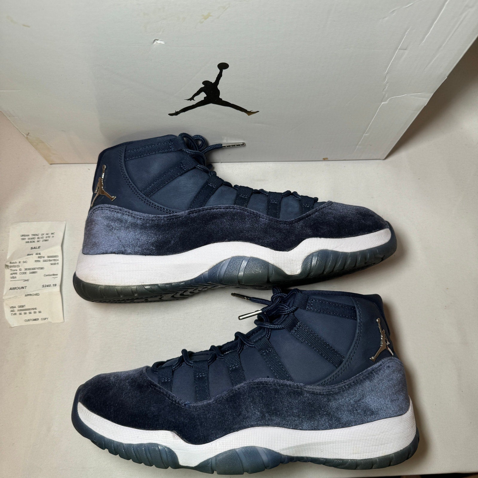 Air Jordan 11 Retro Midnight Navy Velvet Women's Shoes - Size 11