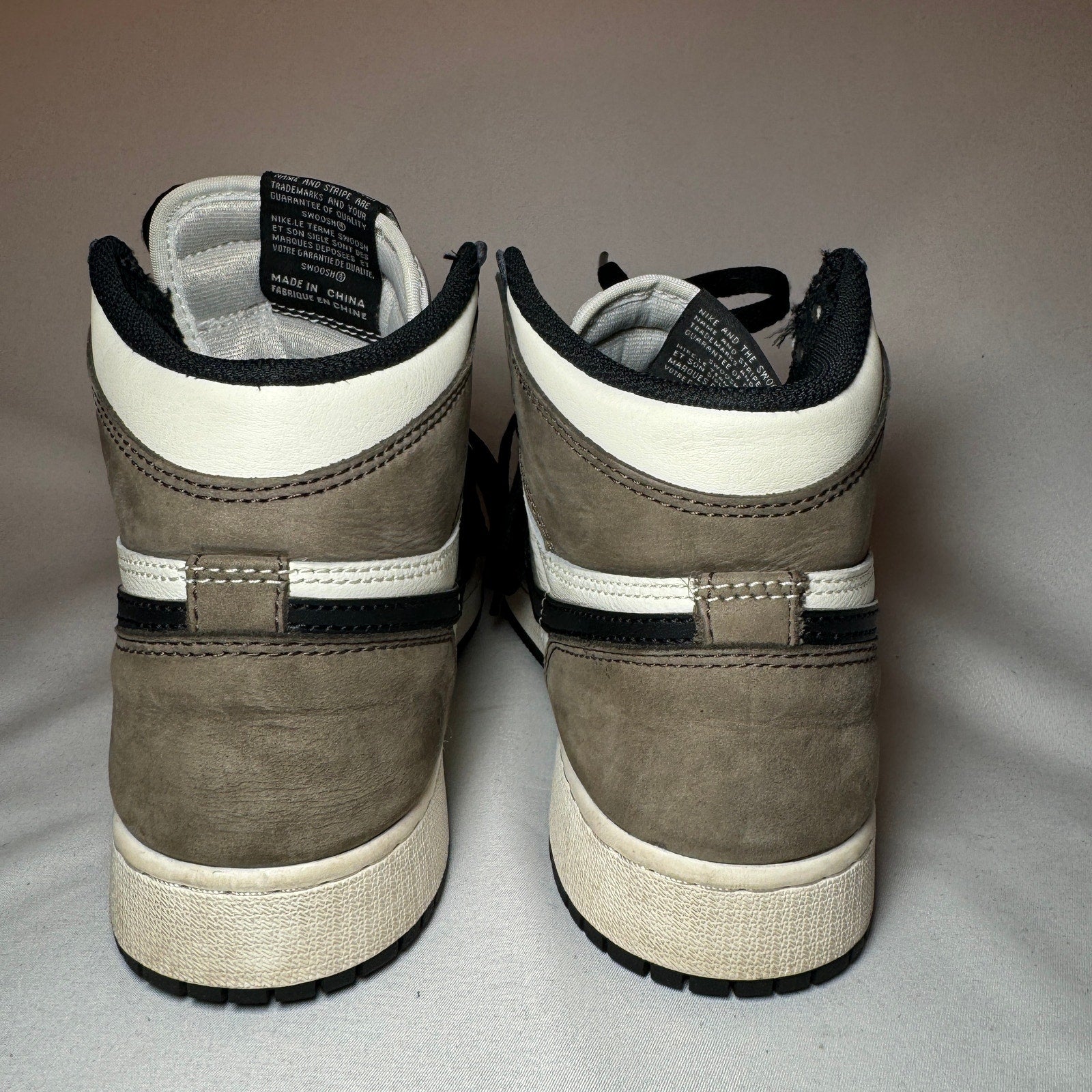 Air Jordan 1 Retro High OG GS Dark Mocha Kids Shoes - Size 6