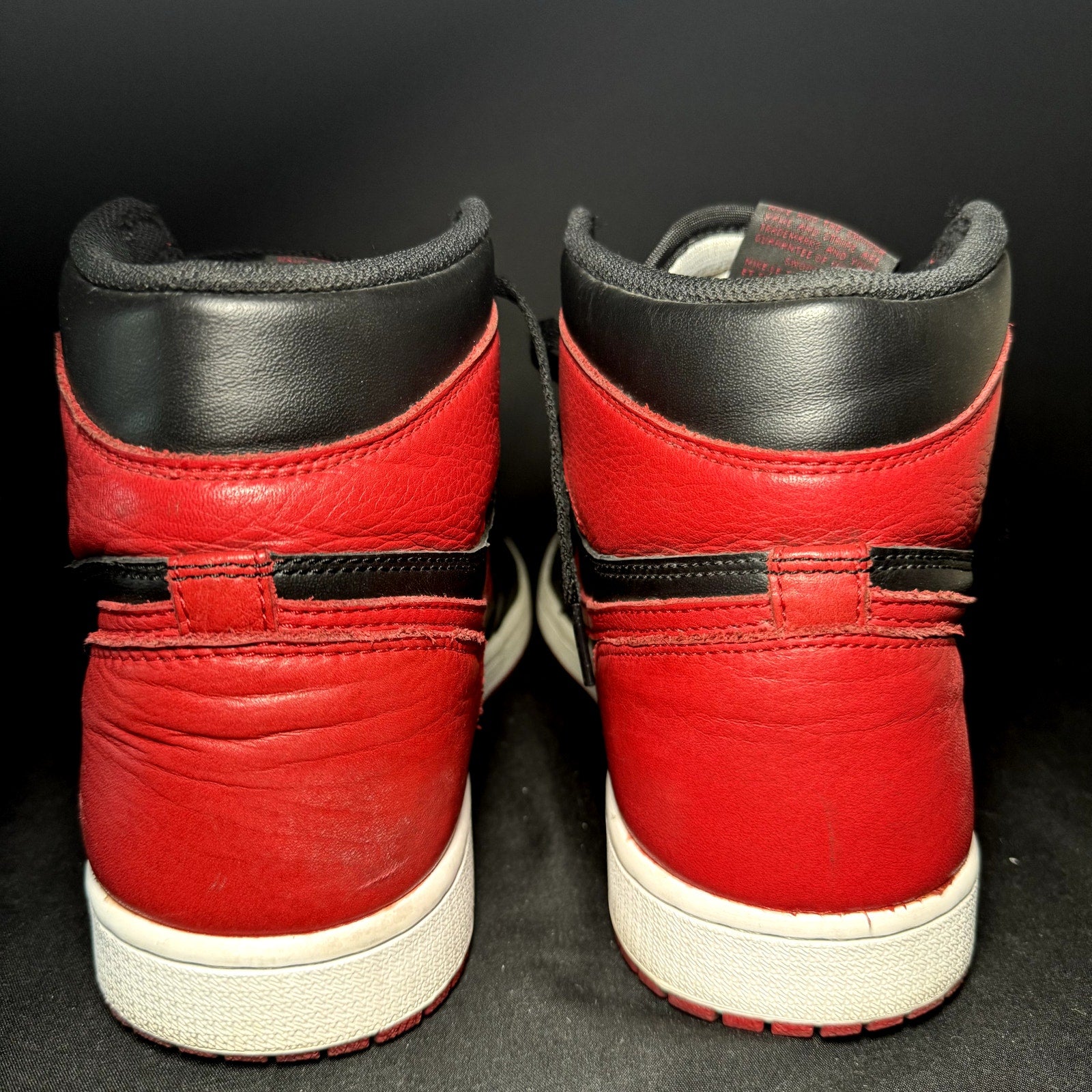 Air Jordan 1 Retro High OG Banned 2016 Men's Shoes - Size 10