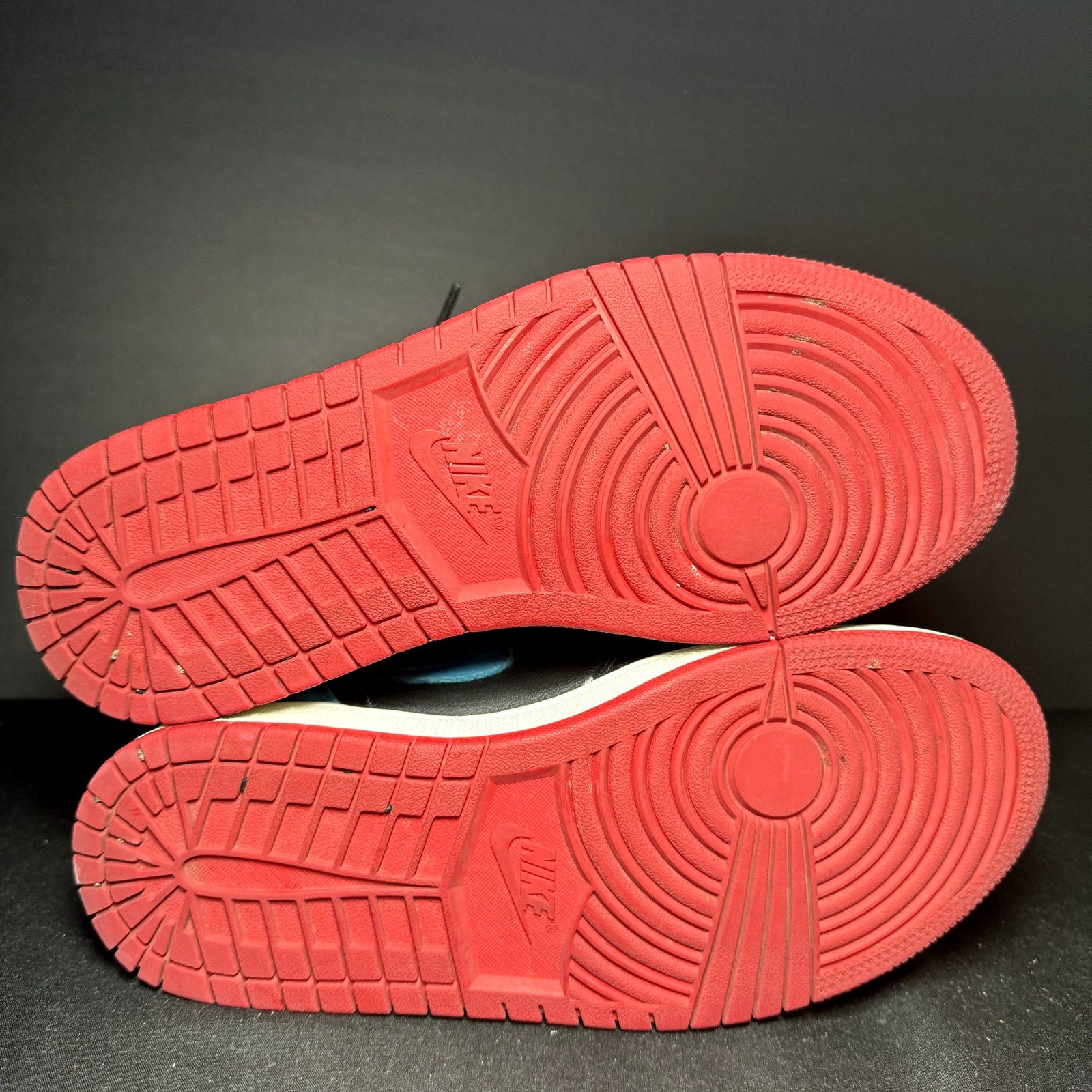 Air Jordan 1 High OG NC to Chi Women's Shoes - Size 8