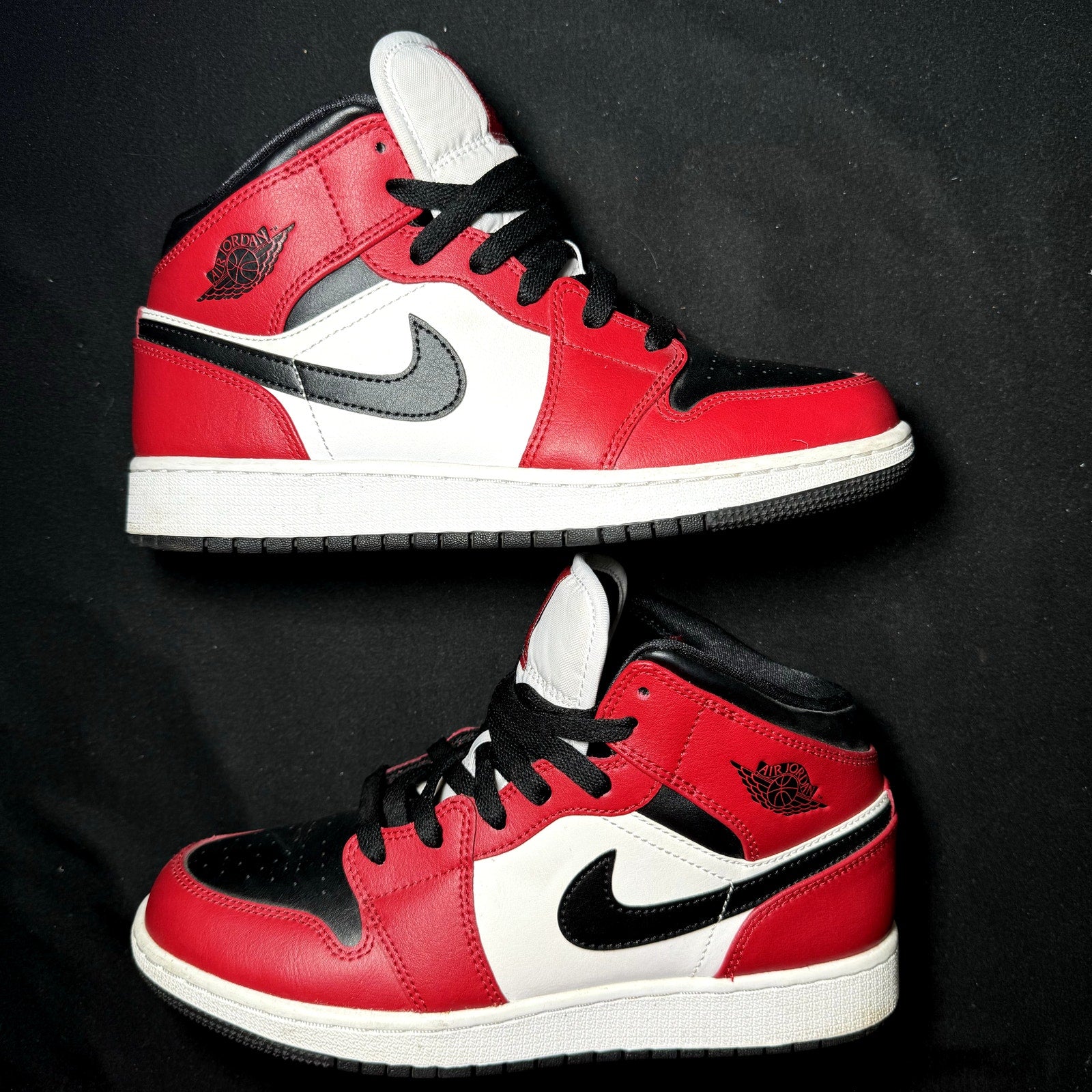 Air Jordan 1 Mid GS Chicago Black Toe Kids Shoes - Size 6