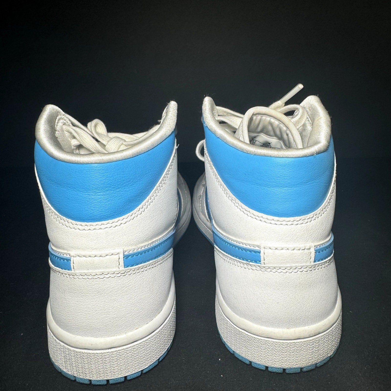 Air Jordan 1 Mid UNC Women's Shoes - Size 8