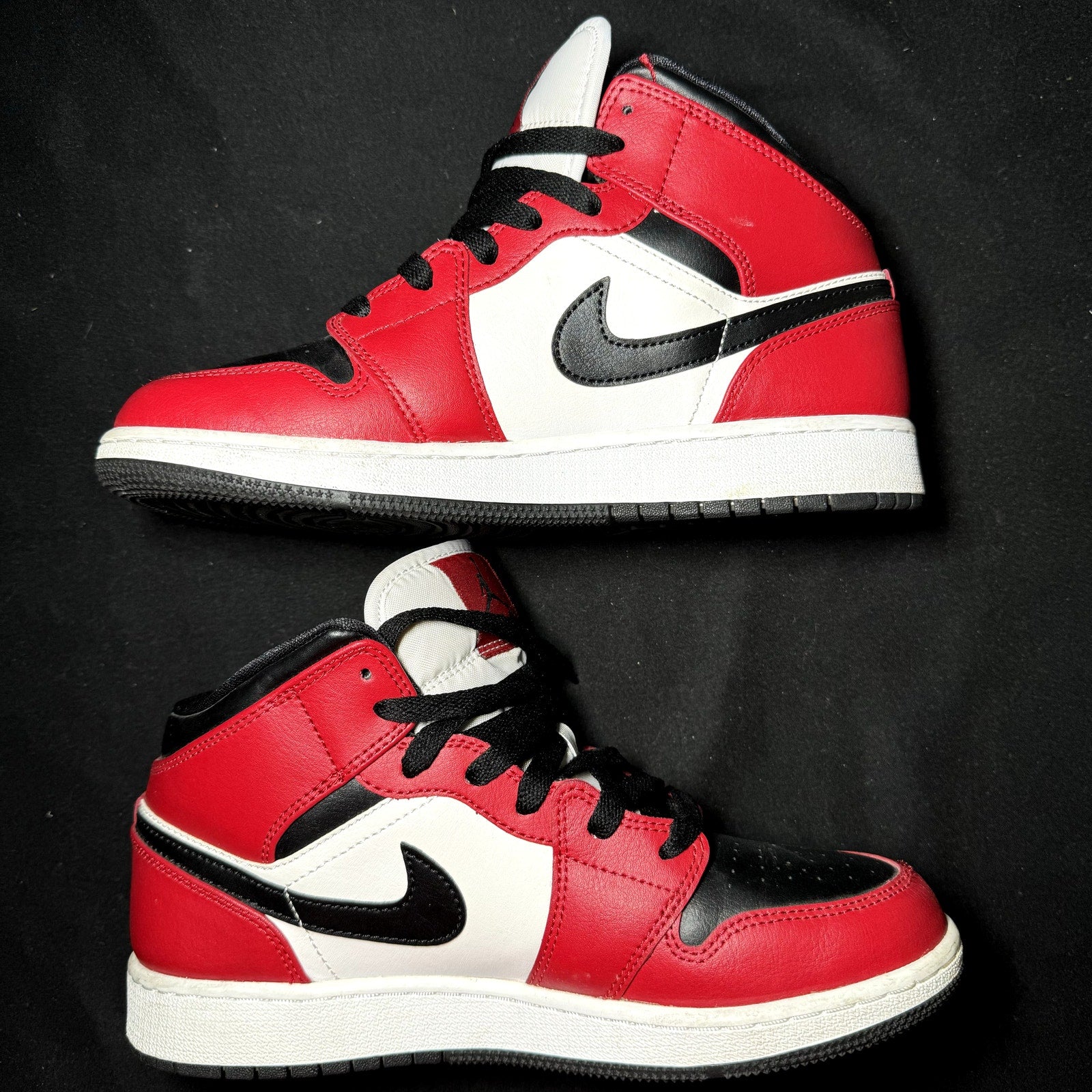 Air Jordan 1 Mid GS Chicago Black Toe Kids Shoes - Size 6