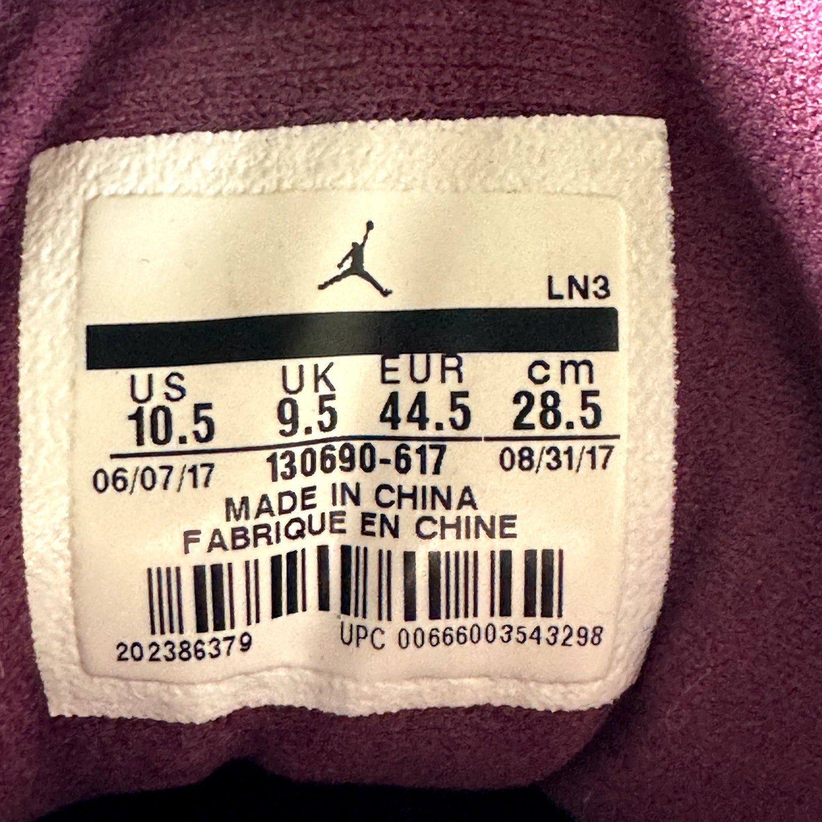 Air Jordan 12 Retro Bordeaux Men's Shoes - Size 10.5