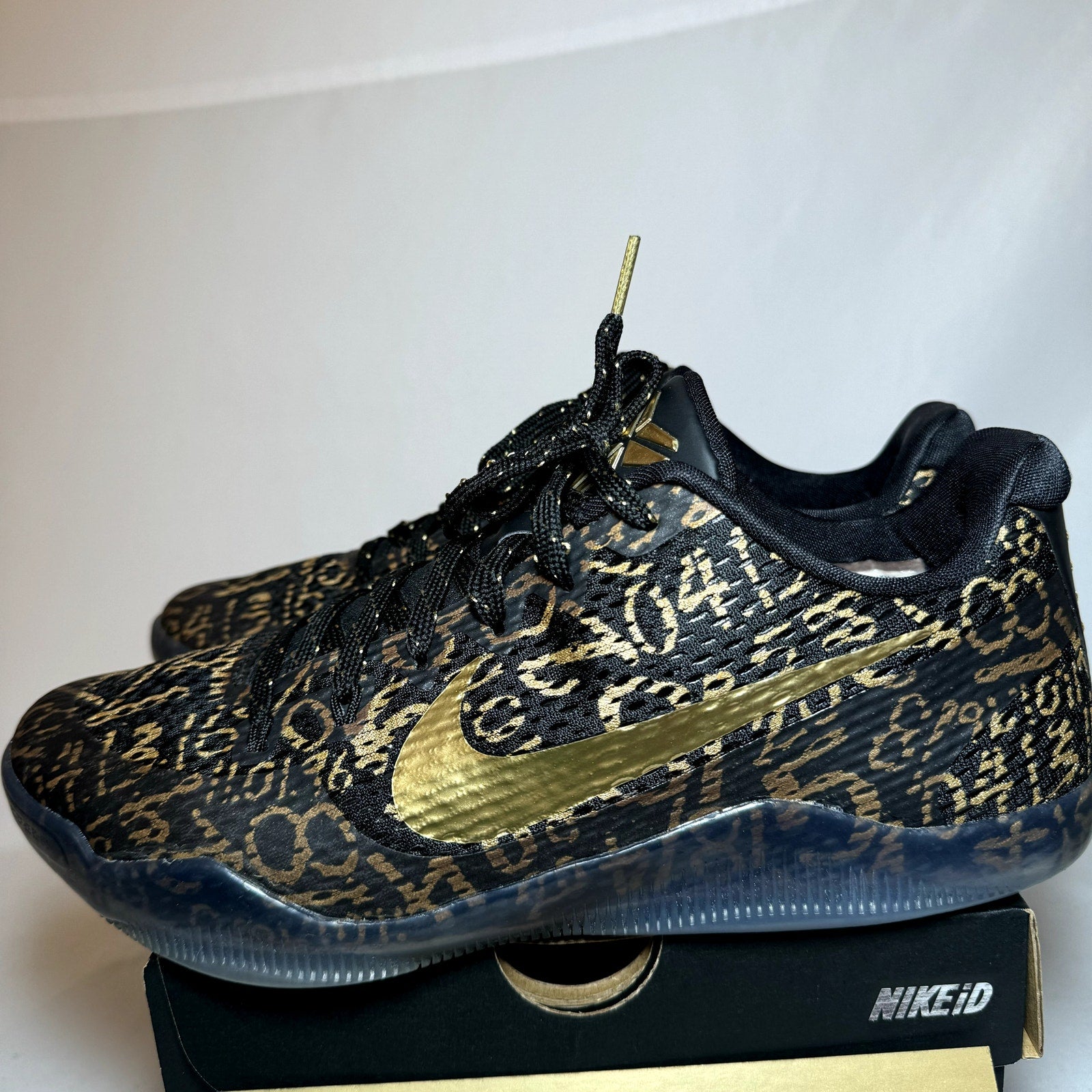 Nike Kobe 11 Mamba Day iD Men's Shoes - Size 10.5
