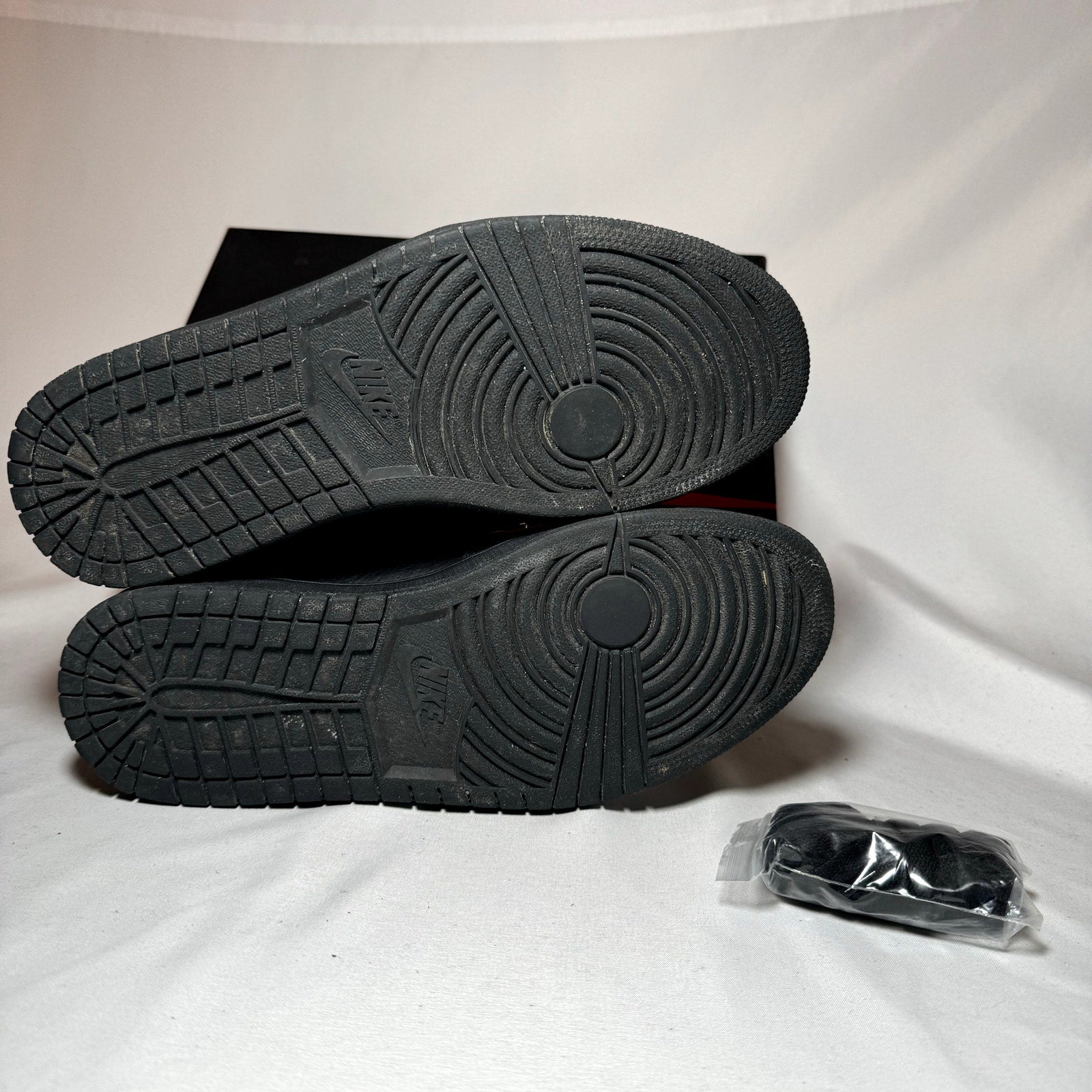 Air Jordan 1 Retro High OG Triple Black Men's Shoes - Size 9