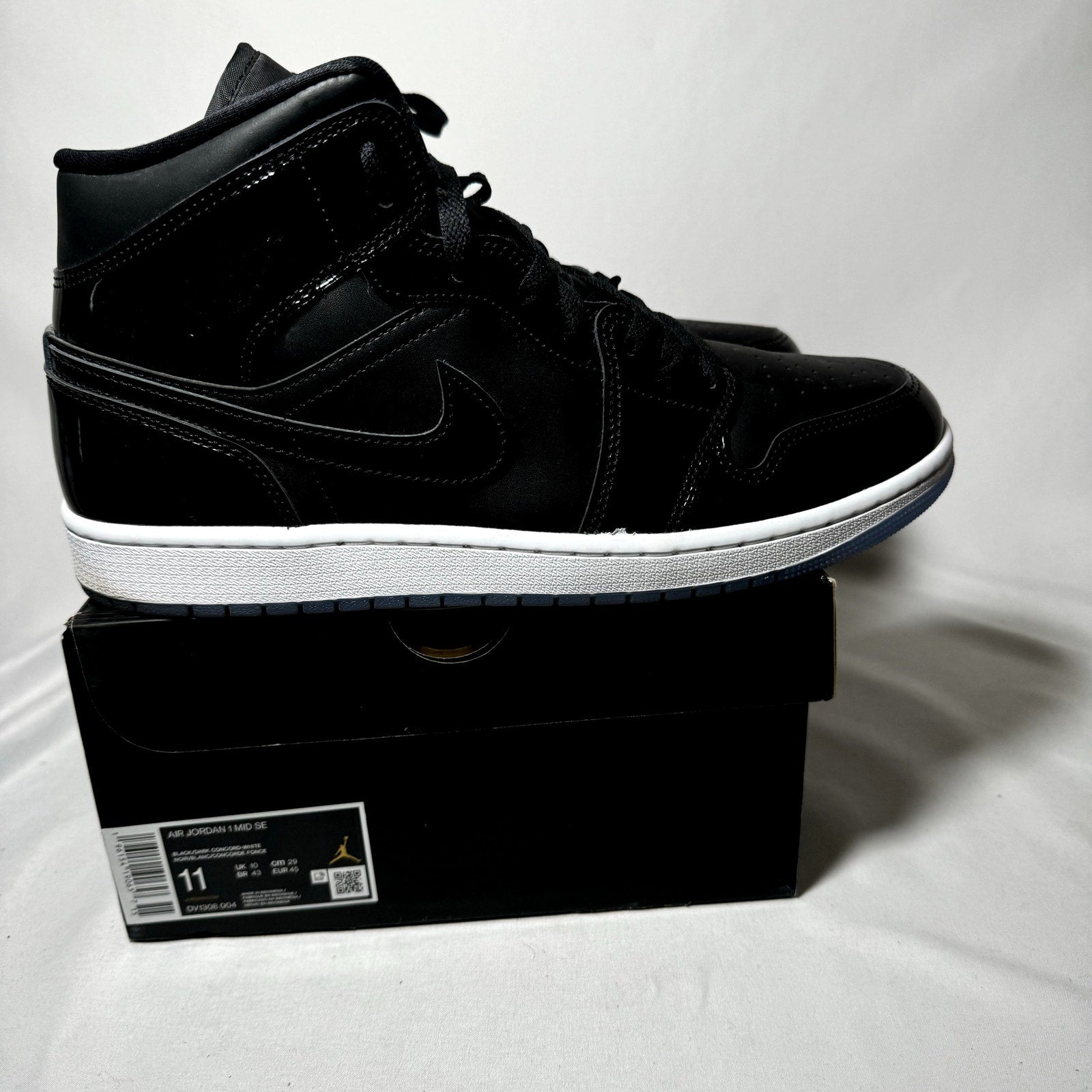 Air Jordan 1 Mid SE Space Jam Men's Shoes - Size 11