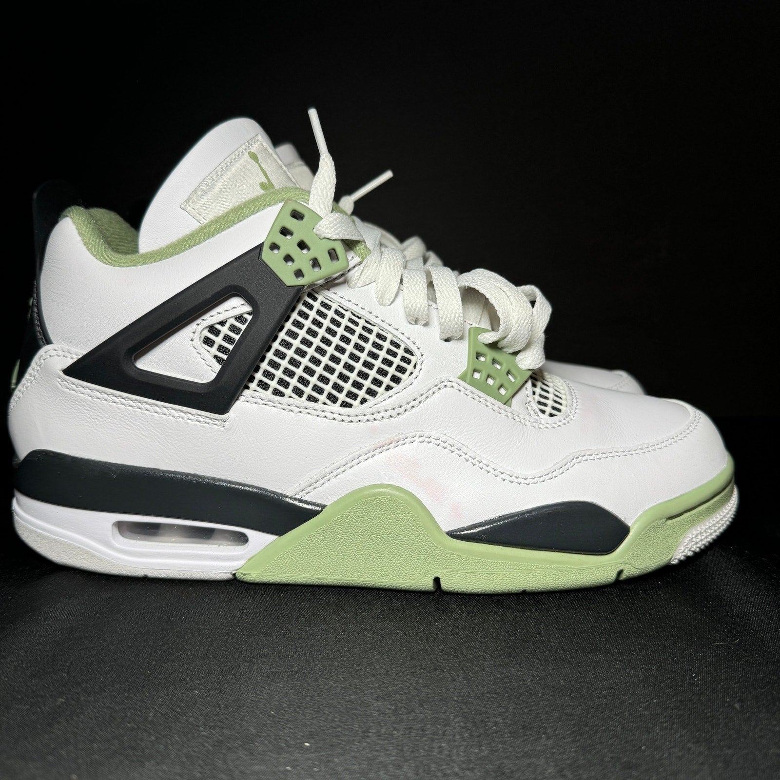 Air Jordan 4 Retro Seafoam Women's Shoes - Size 9.5