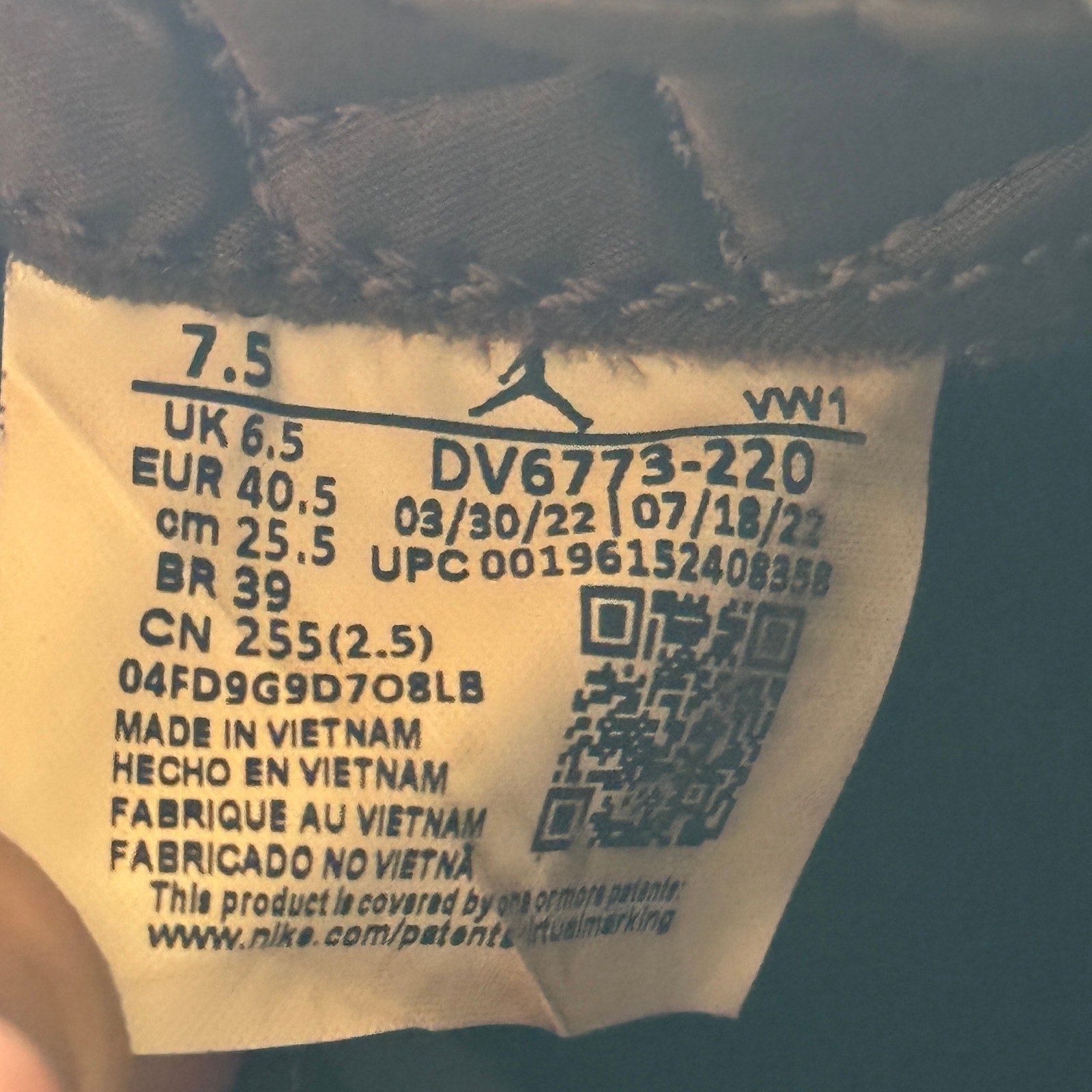 A Ma Maniére x Air Jordan 4 Retro Violet Ore Men's Shoes - Size 7.5