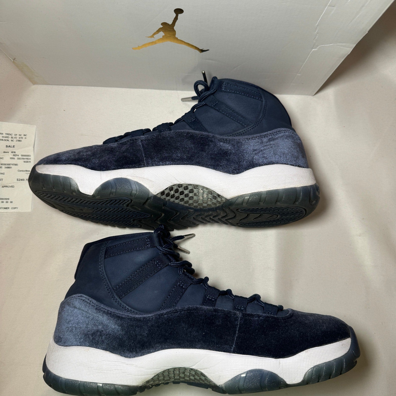 Air Jordan 11 Retro Midnight Navy Velvet Women's Shoes - Size 11