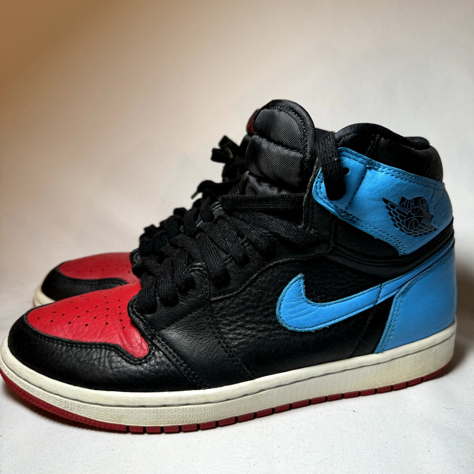 Air Jordan 1 High OG NC to Chi Women's Shoes - Size 9.5