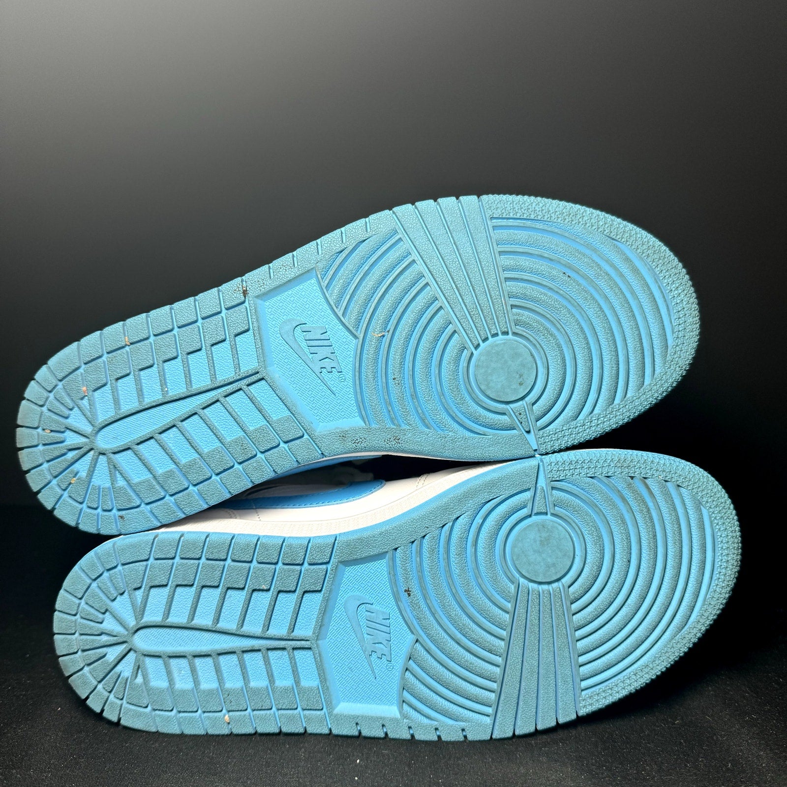 Air Jordan 1 Mid UNC Women's Shoes - Size 8