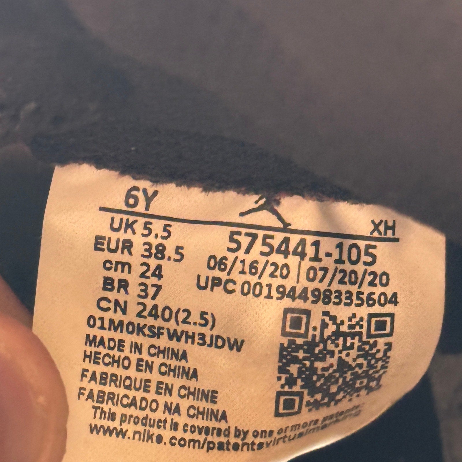 Air Jordan 1 Retro High OG GS Dark Mocha Kids Shoes - Size 6