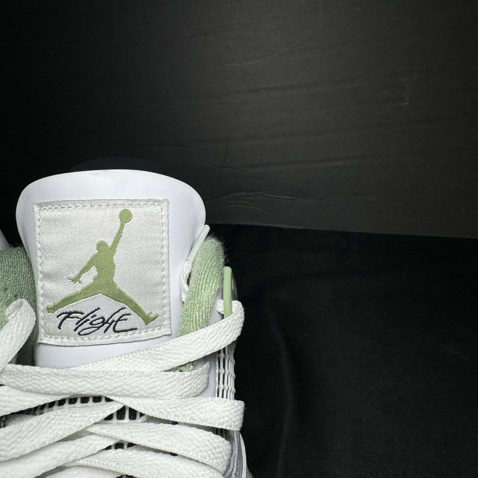 Air Jordan 4 Retro Seafoam Women's Shoes - Size 9.5