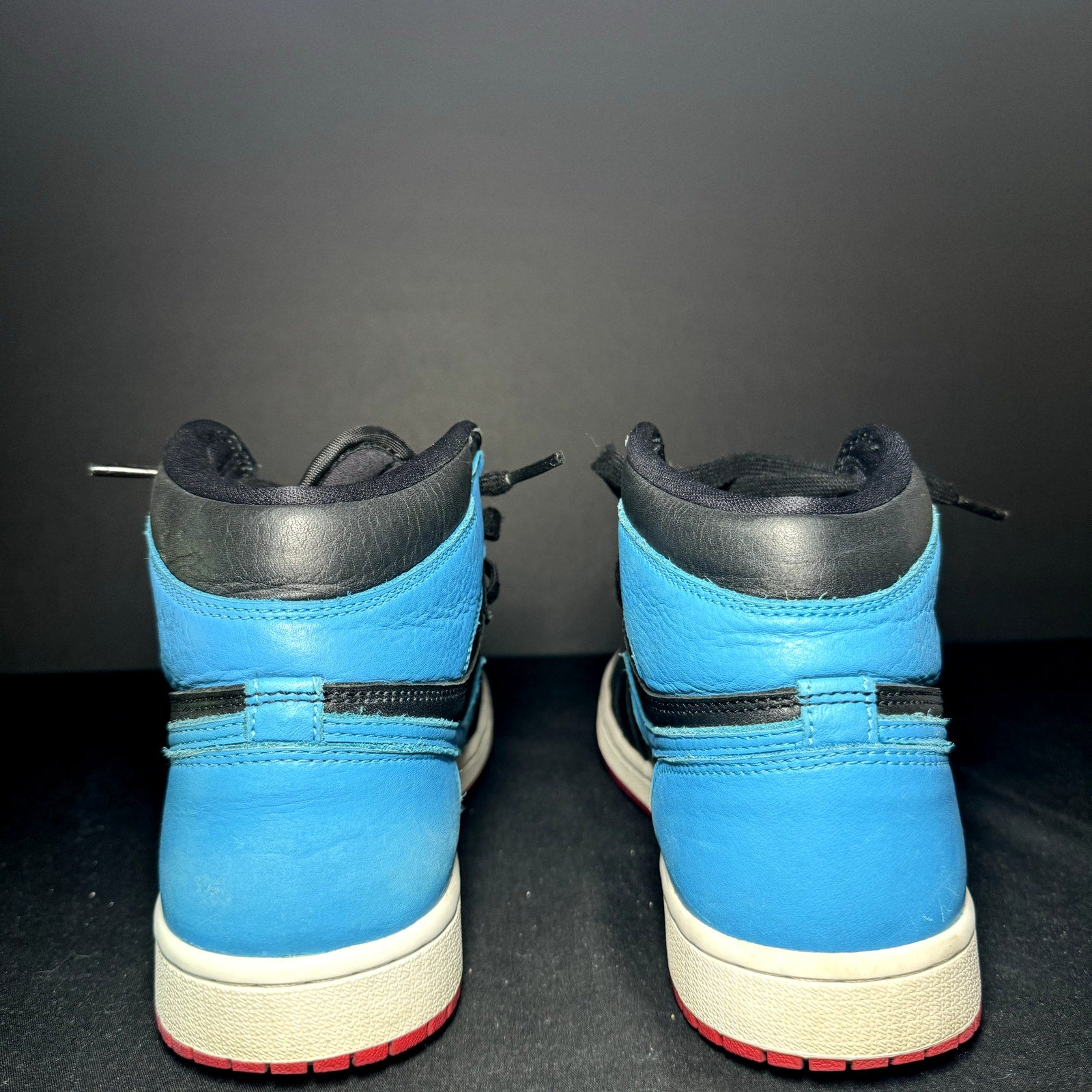 Air Jordan 1 High OG NC to Chi Women's Shoes - Size 8