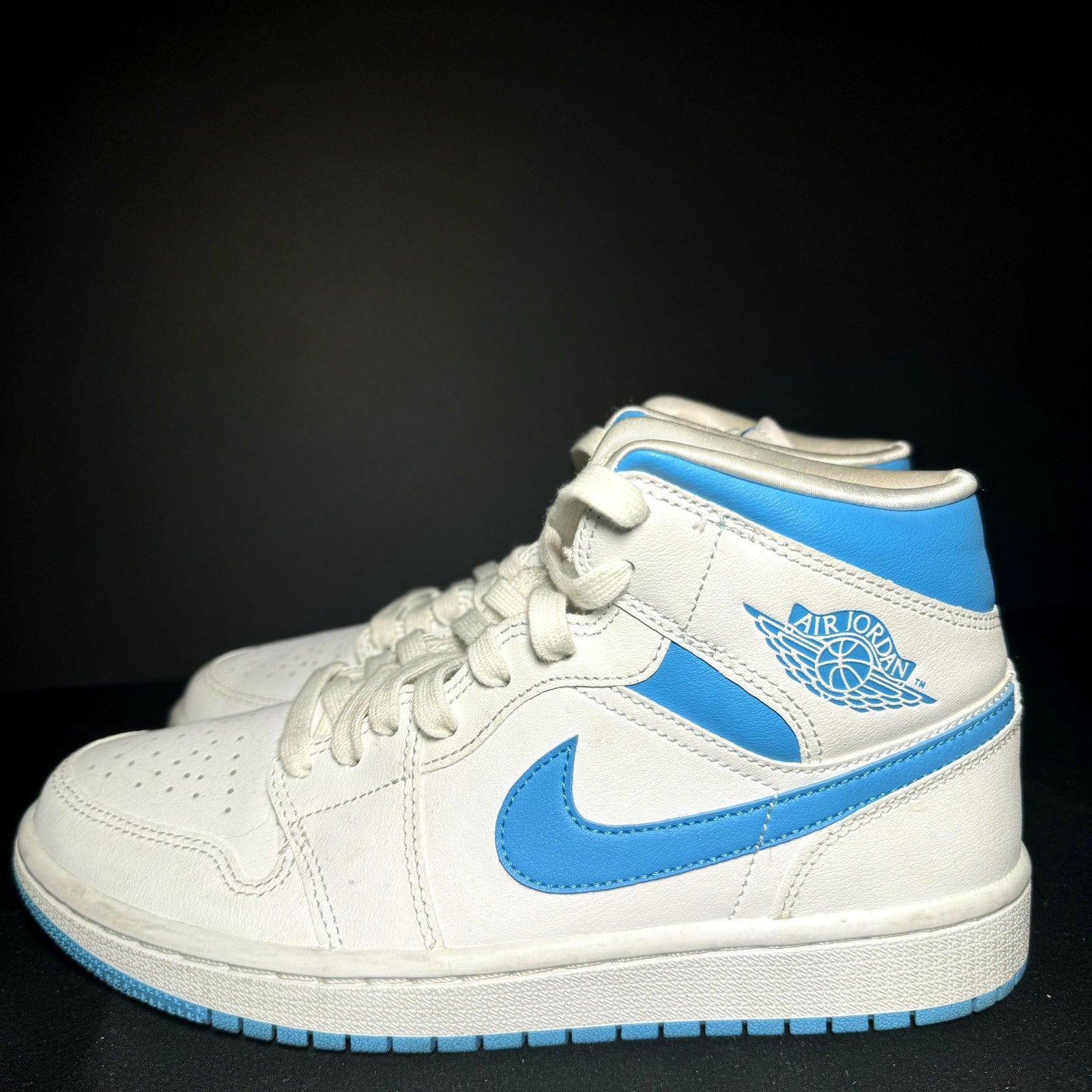 Air Jordan 1 Mid UNC Women's Shoes - Size 8