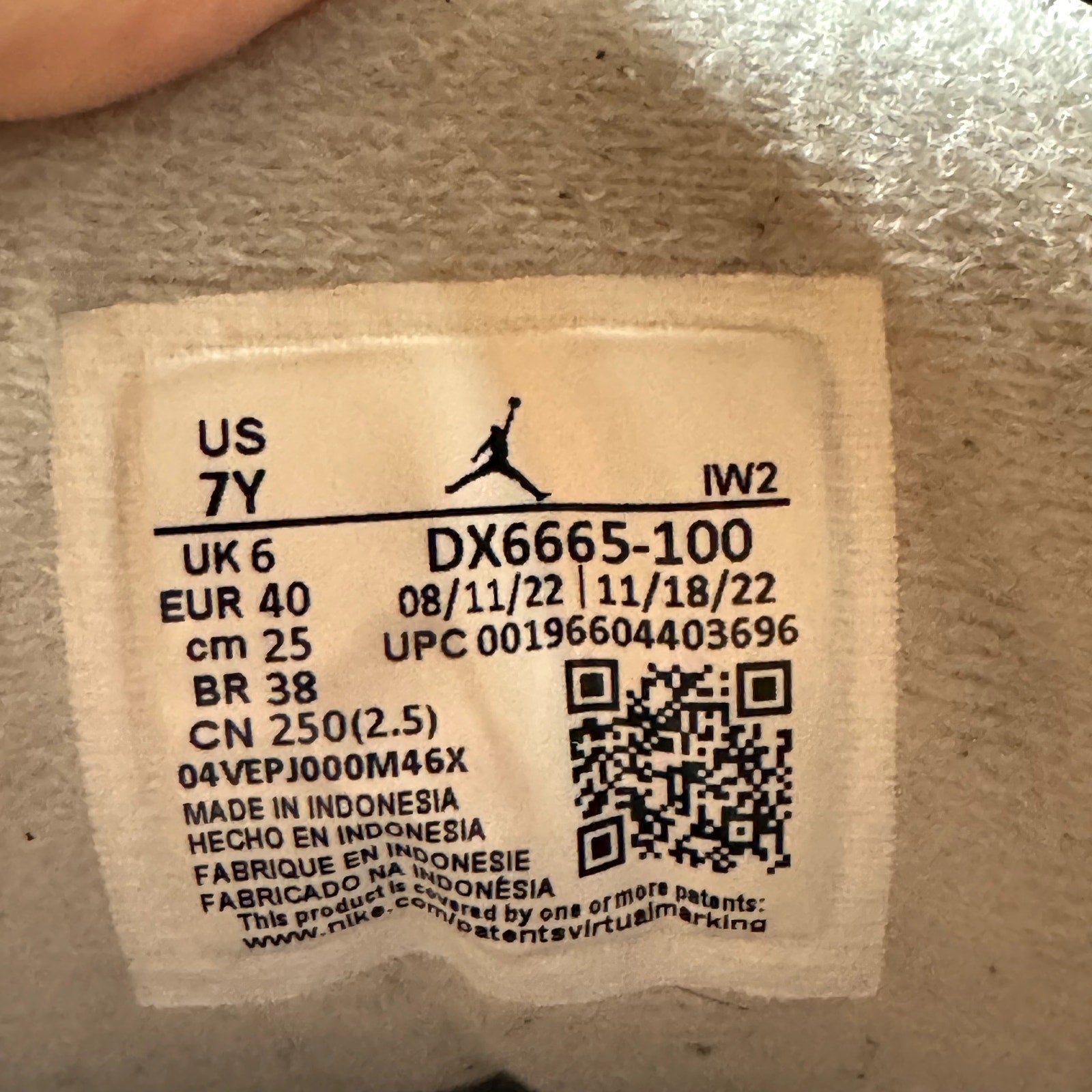 Air Jordan 3 Retro GS Hide N Sneak Kids Shoes - Size 7