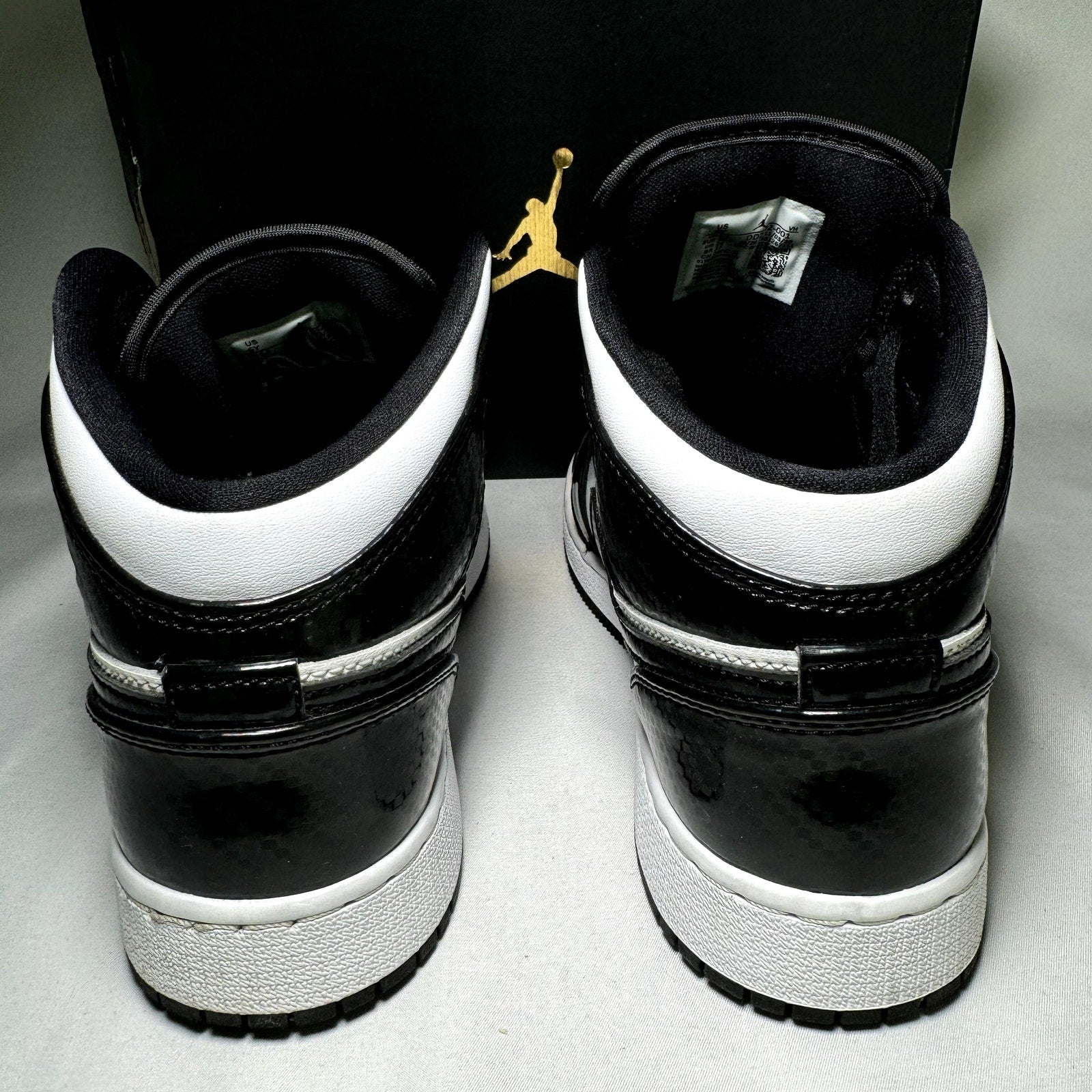 Air Jordan 1 Mid SE GS All Star 2021 Kids Shoes - Size 6