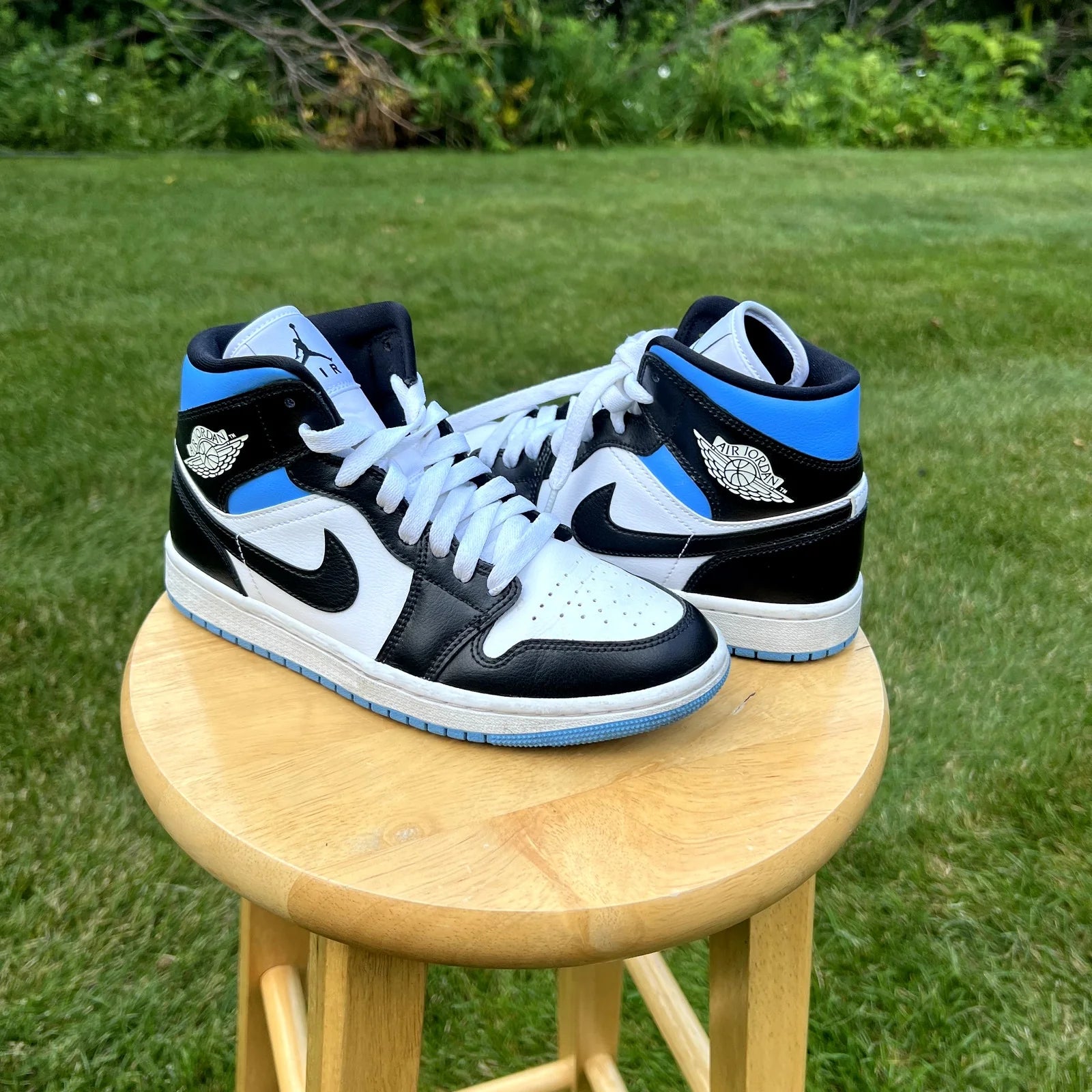 Air Jordan 1 Mid University Blue Women's Shoes Size 7